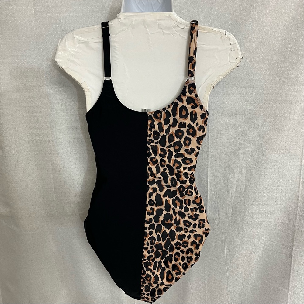 Tempt me ladies stylish one piece lace up swimsuit size large (NWT) - Picture 7 of 8